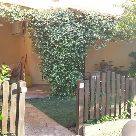 Villetta Con Giardino Apartmán